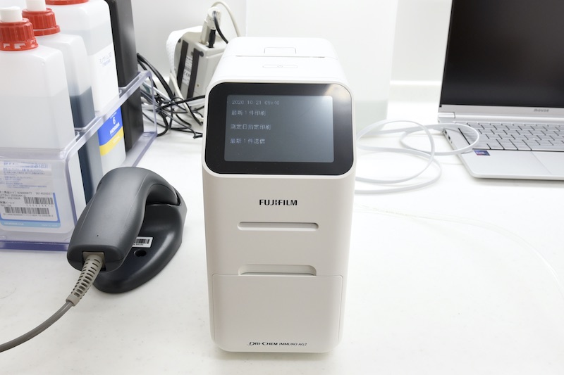 インフルエンザなど感染症チェックの器械